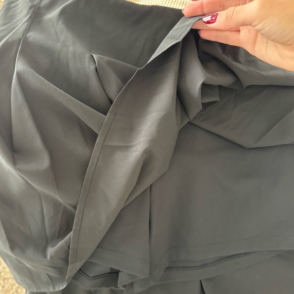 NWT J Crew Black Pleated Active Mini Skirt With Built In Shorts Skort | Sz Med - Picture 4 of 5